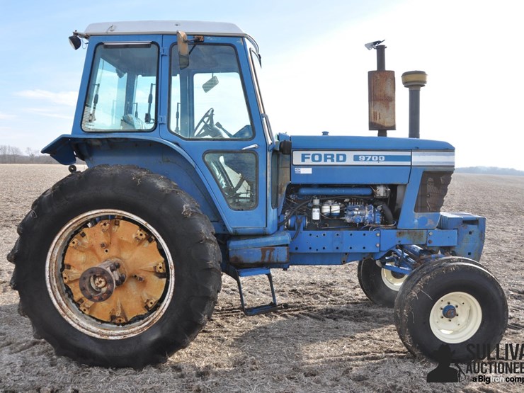 1978-ford-9700-image-4