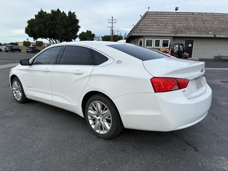 2019-chevrolet-impala-sedan-image-4