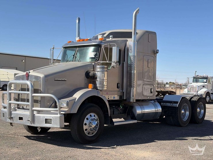 2012-kenworth-t800-image-1
