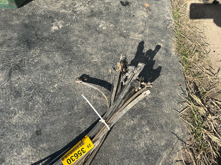 #35630-•-lot-of-(31)-poly-pipe-bands-image-5