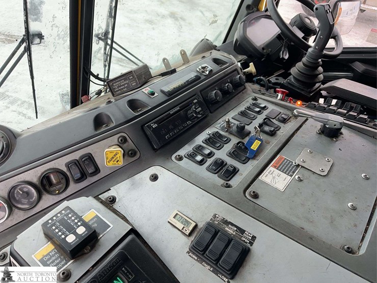 2018-mack-lr633-t/a-refuse-truck-image-21