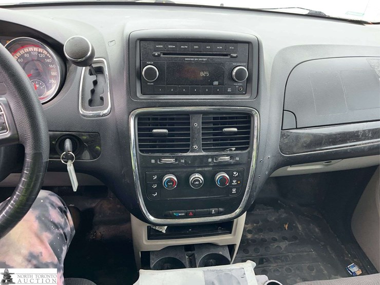 2014-ram-c/v-tradesman-image-21