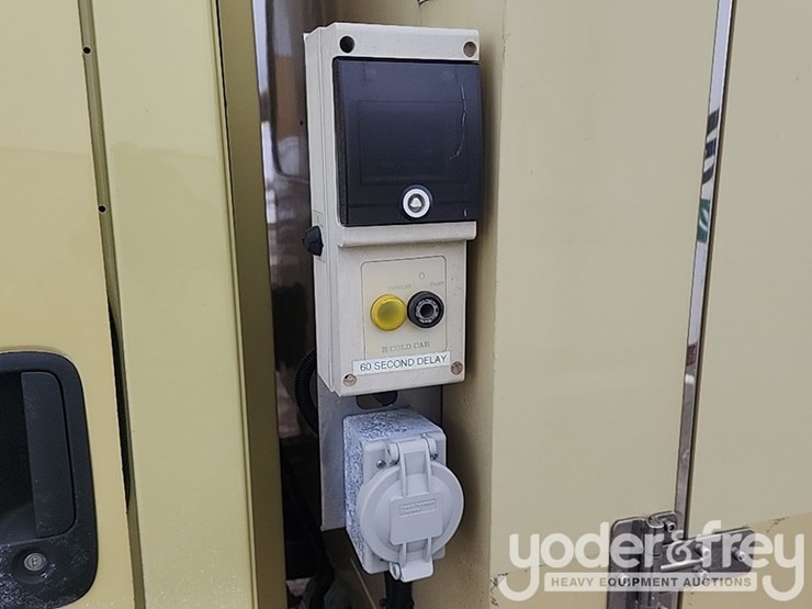 2015-gmc-savana-g4500-image-23