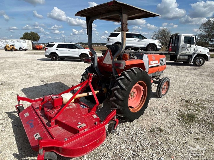 2001-kubota-l3300f-35hp-utility-tractor-with-caroni-tc710-6ft.-rotary-brush-mower-attachment-image-3