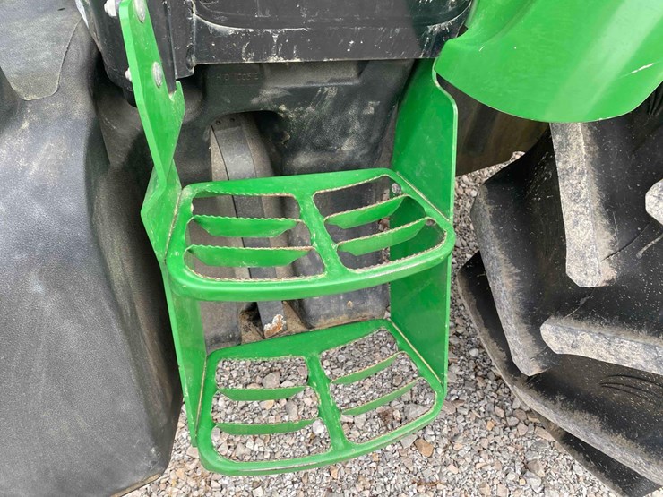 2013-john-deere-5085m-image-39