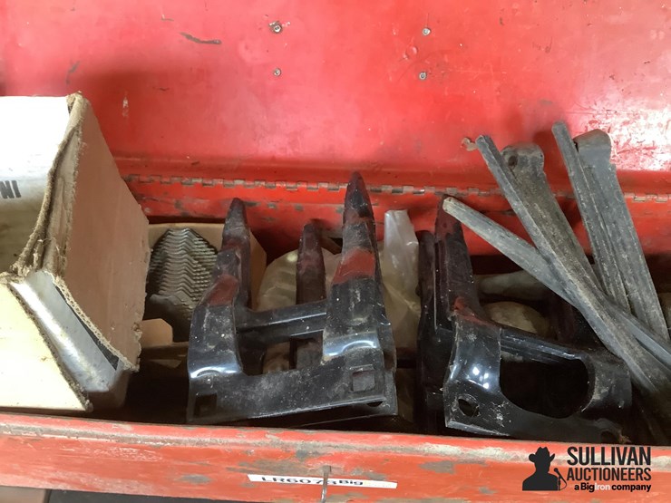 tool-box-w/-misc-parts-&-tools-image-2