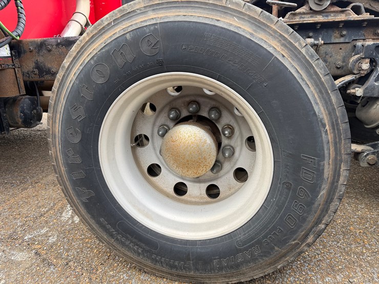 2007-kenworth-t600-image-21