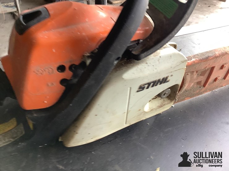 stihl-ms-211-chain-saw-image-11