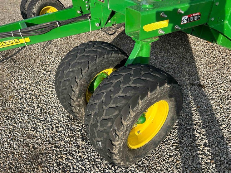 2013-john-deere-1990ccs-image-42