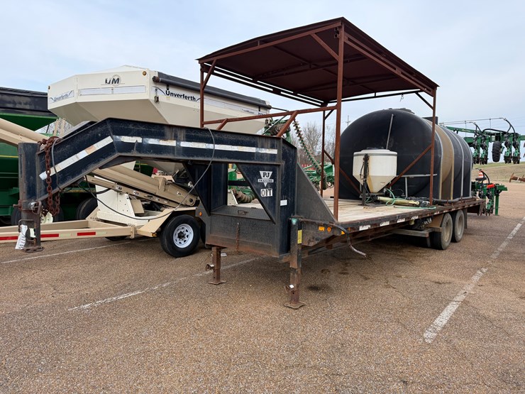 #7735-•-pj-gn-trailer-w/-3000gal-water-tank-&-pump-image-3