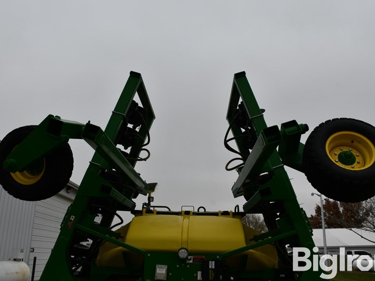 2015-john-deere-35-image-12