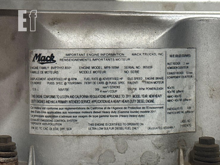 2012-mack-granite-gu713-image-28