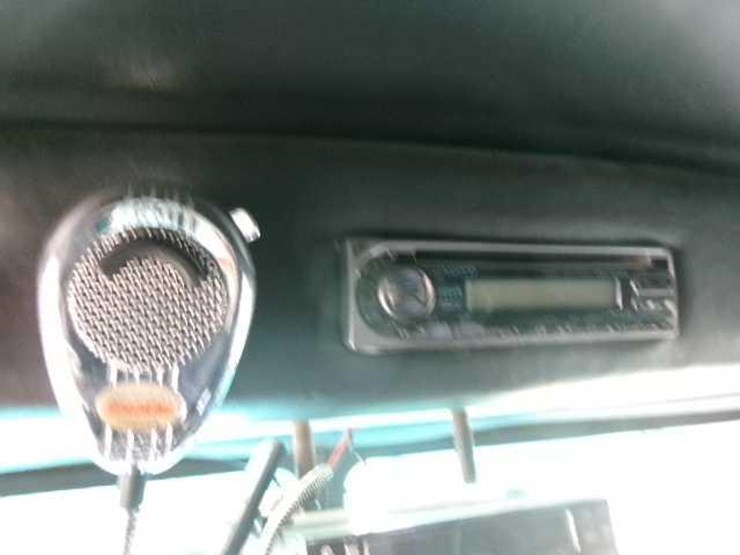 1988-peterbilt-379-image-14