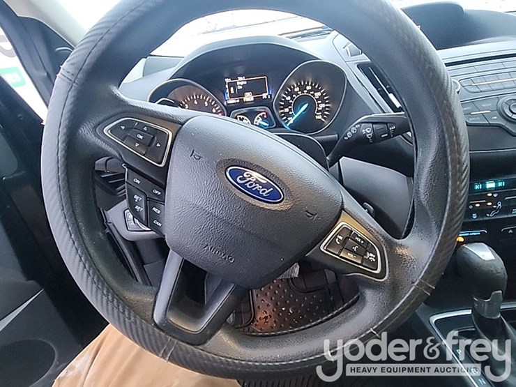2017-ford-escape-image-24