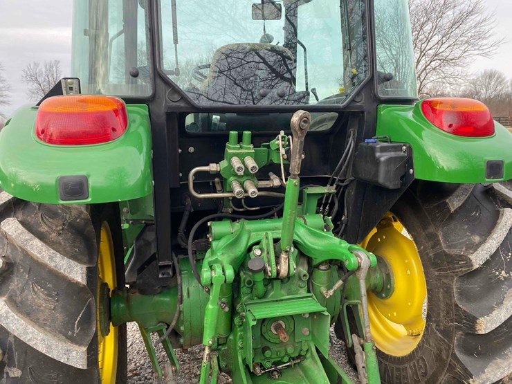 2013-john-deere-5085m-image-28