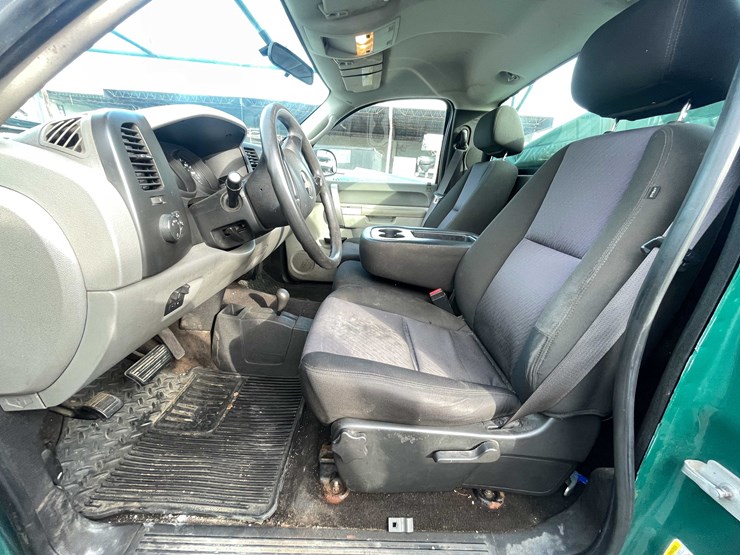 2011-chevrolet-1500-image-50