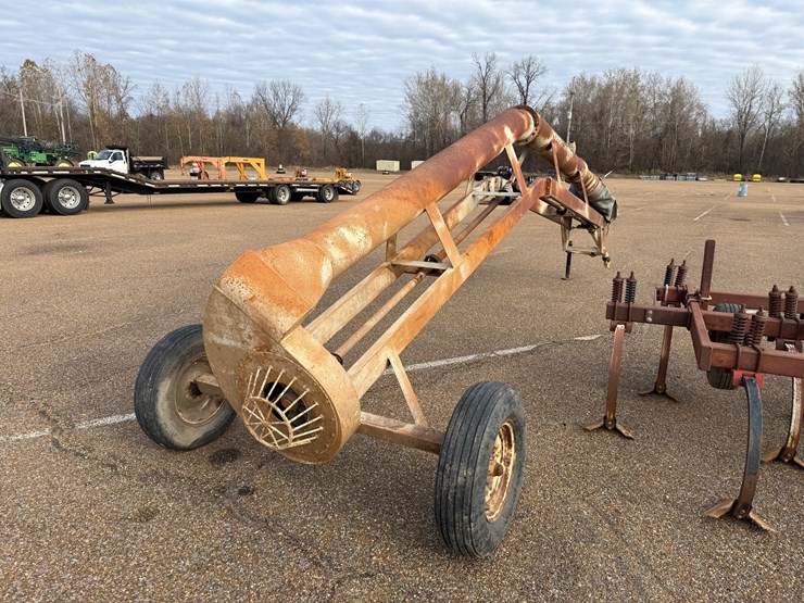 #7730-•-house-camelback-relift-pump-image-6