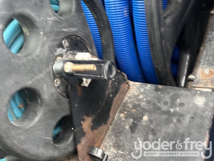 2009-chevrolet-express-3500-image-32