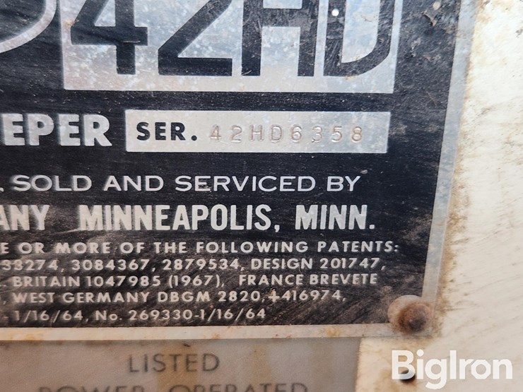 tennant-42hd-power-sweeper-image-19