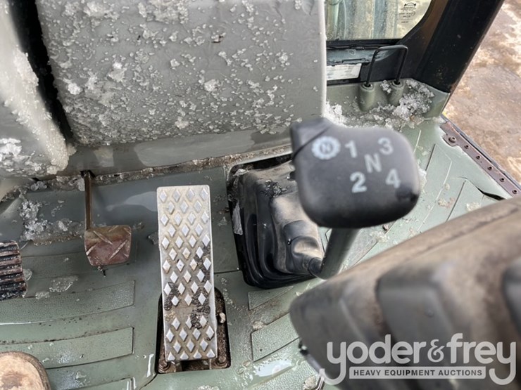 2011-caterpillar-420e-image-44