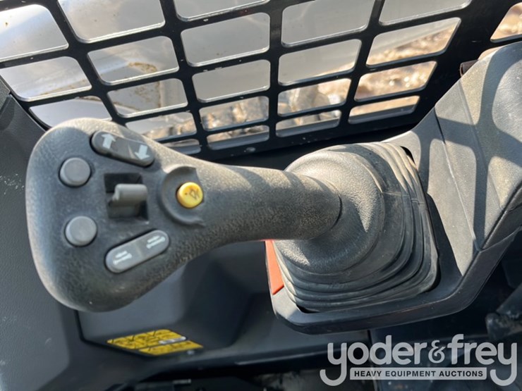 2021-bobcat-s62-image-30