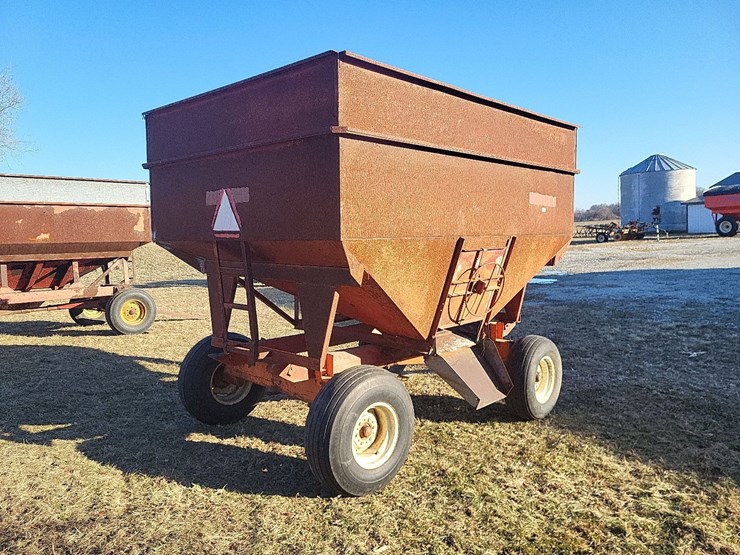 mccurdy-hopper-wagon-w/farmers-pride-running-gear-image-3