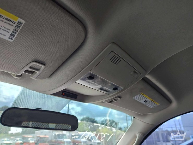 2012-chevrolet-tahoe-image-18