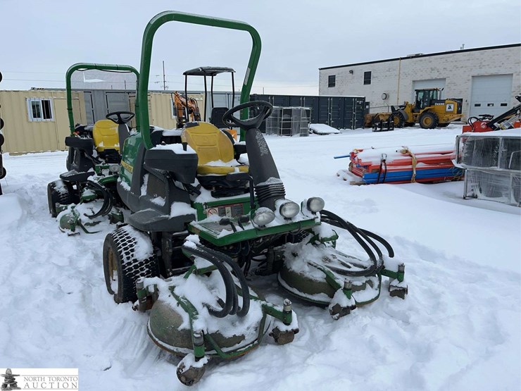 2013-john-deere-7400-image-3