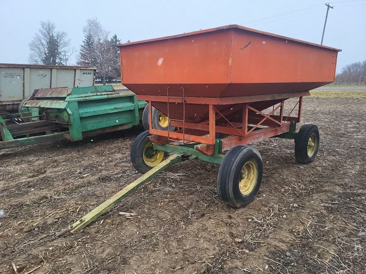 hopper-wagon-w/running-gear-image-3