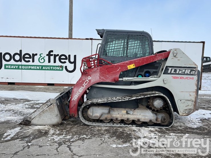 2022-takeuchi-tl12r2-image-17