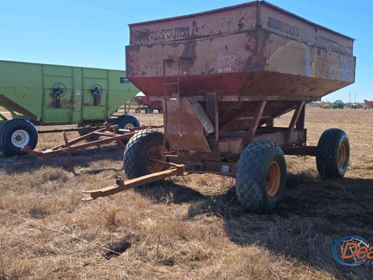 m-&-w-gravity-wagon-image-12