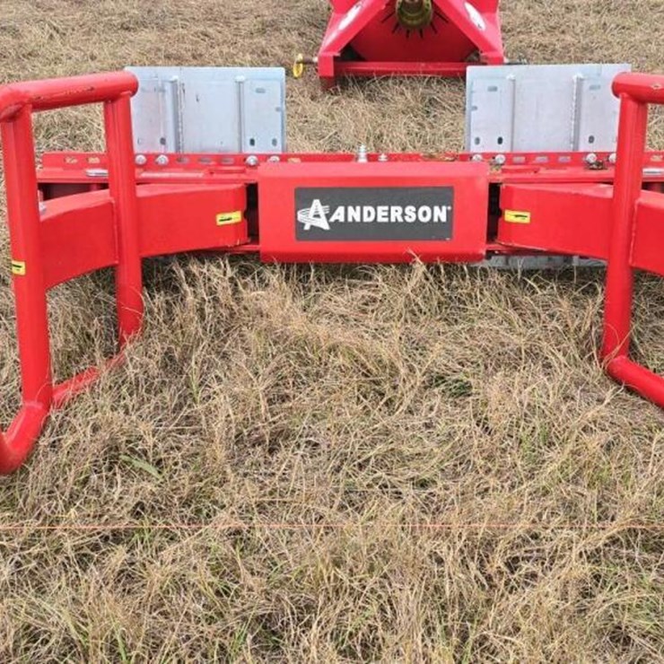 BALE HANDLER, S/N 03-23002