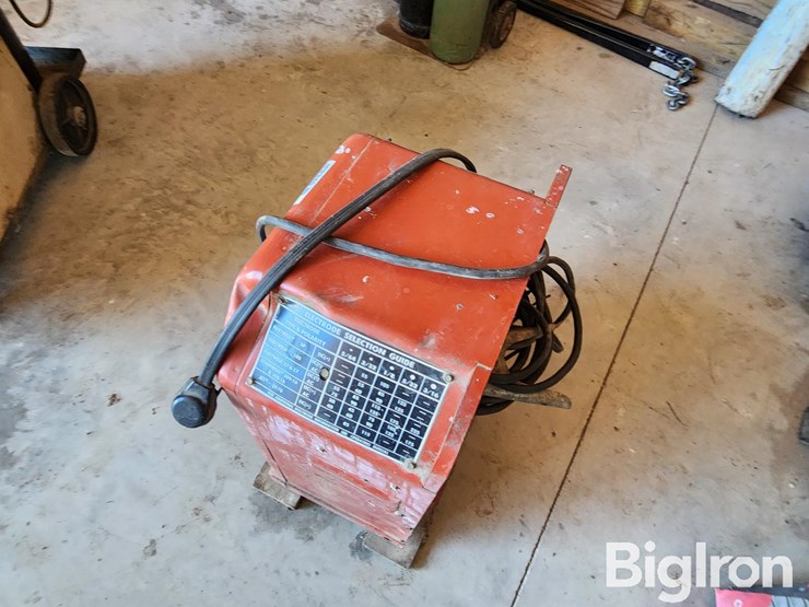 lincoln-electric-ac/dc-225/125-welder-image-11