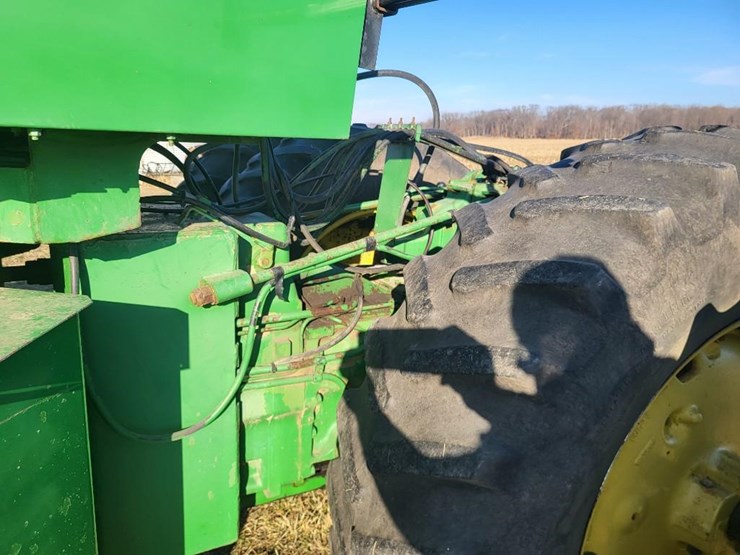 john-deere-7520-image-27