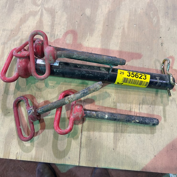 #35623 • Lot of (5) Hitch Pins