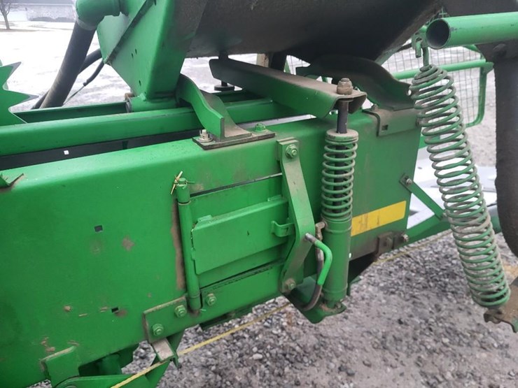 john-deere-348-image-21