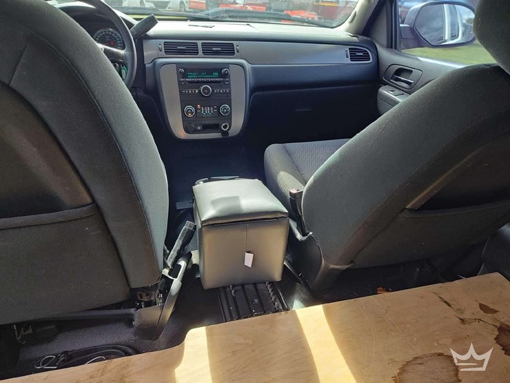 2012-chevrolet-tahoe-image-14