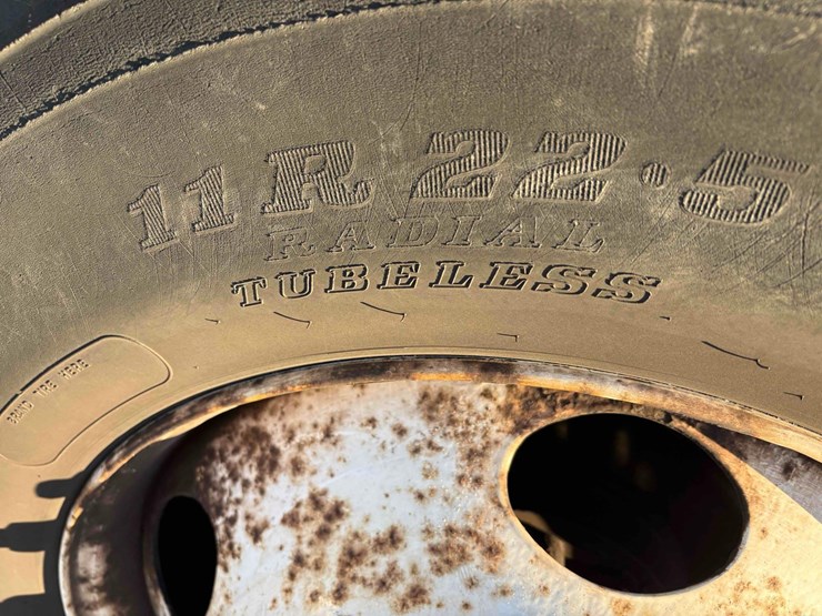 2007-ford-f750-xl-image-12