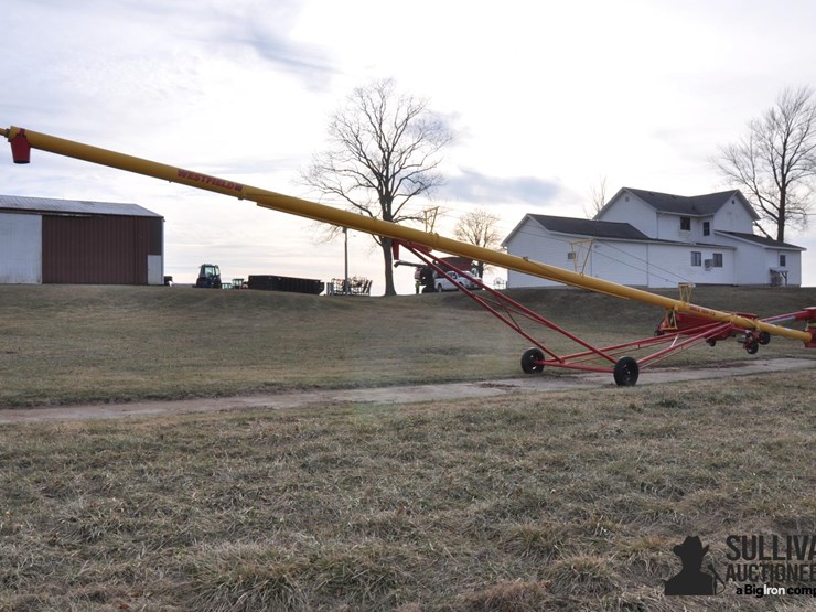 westfield-mkx-100-73-10"x73'-swing-away-auger-image-5