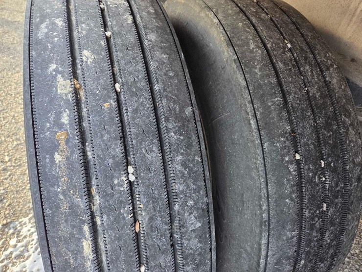 2010-east-genesis-34'x66"x96"-aluminum-frameless-dump-trailer-image-25