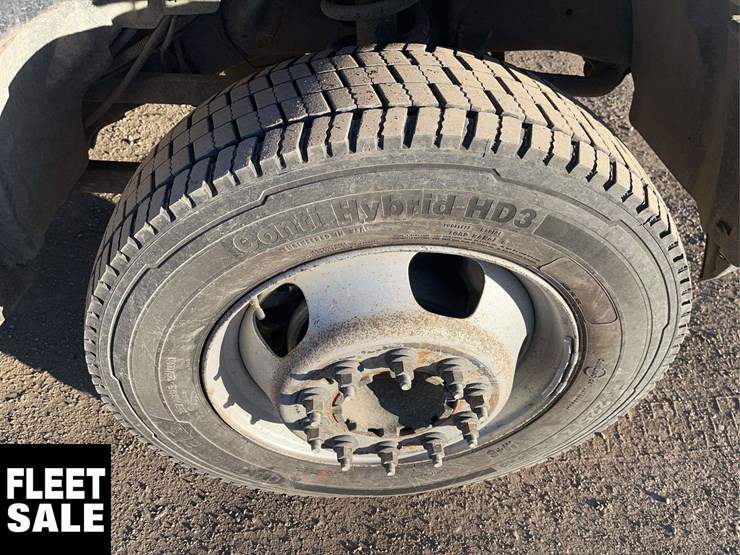 2014-ram-5500-4x4-s/a-bucket-truck-image-13