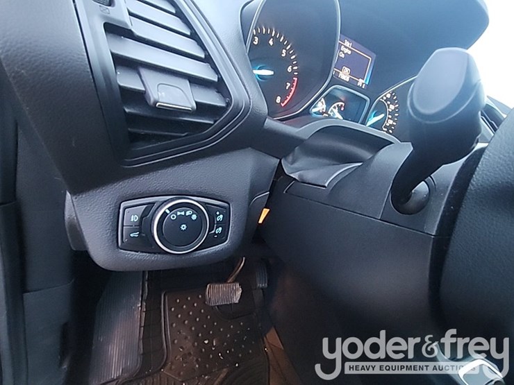 2017-ford-escape-image-26