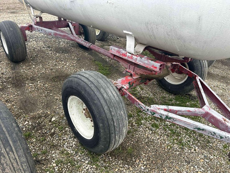 1000-gal.-nh3-tank-on-gear-#71-image-3