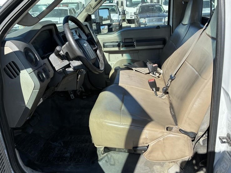 2008-ford-f450-image-9