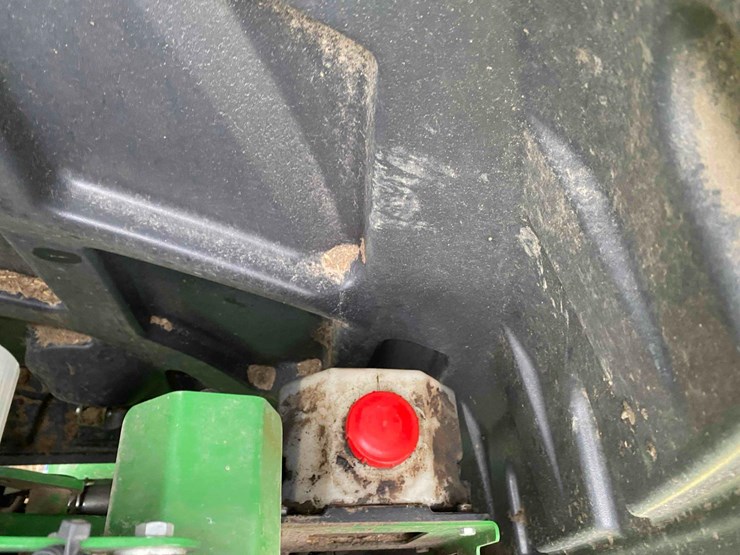 mchale-750-v6-round-baler,-image-38