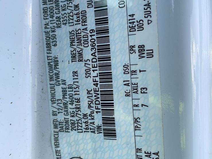 2014-ford-e-series-s/a-cube-van-image-8