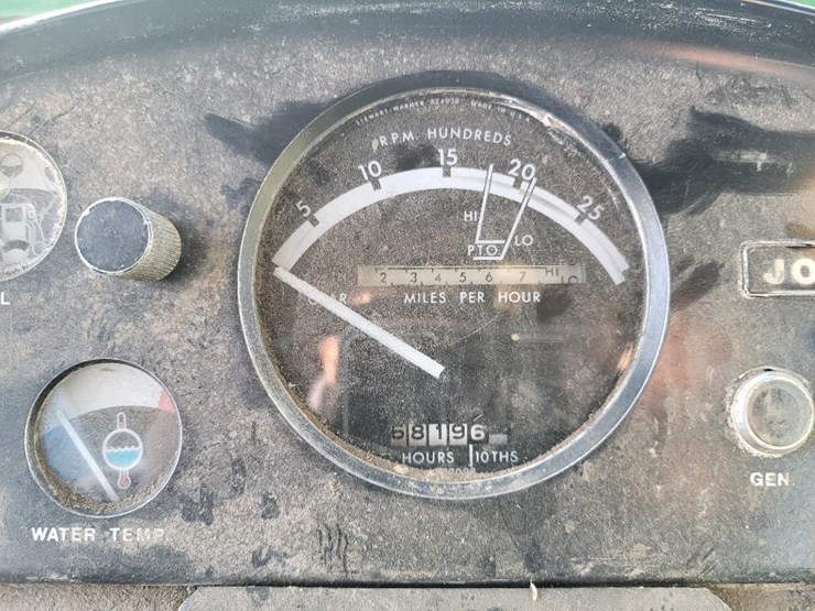 john-deere-7520-image-75