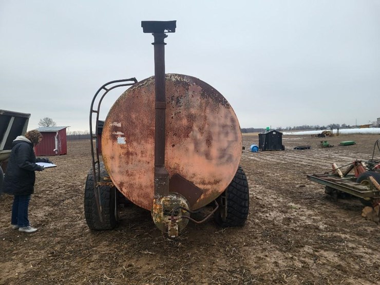 better-built-3150-tank-wagon-image-3