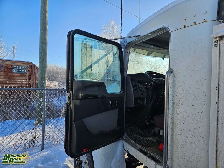 2009-kenworth-t170-image-10