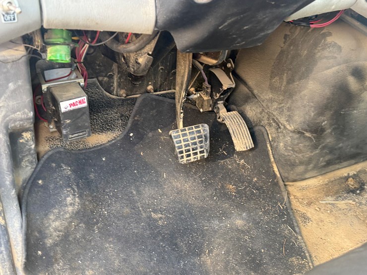 2018-international-durastar-4400-image-42